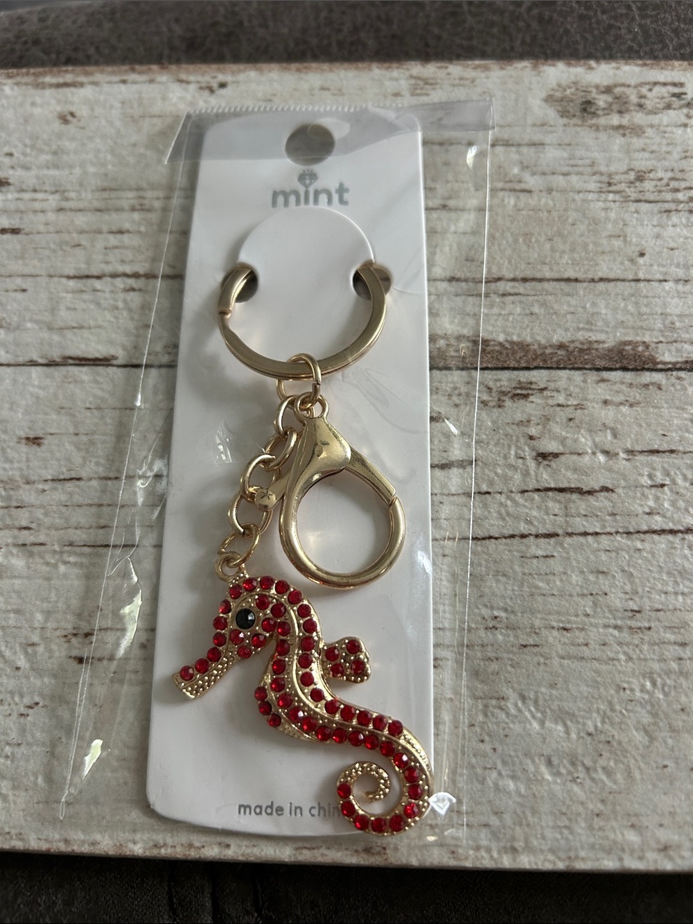 🔥$2 mint Gold Seahorse Keychain with Red Crystal Accents